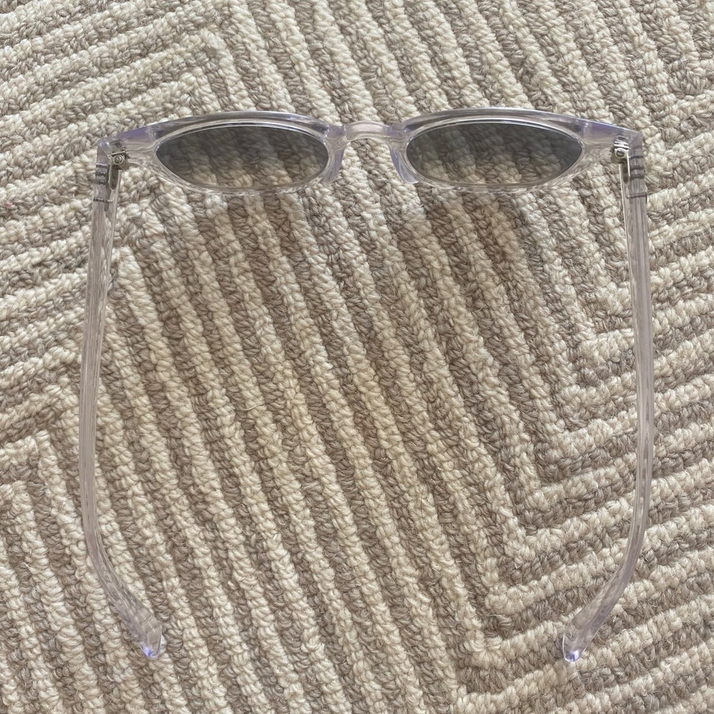 Ray-Ban Sunglasses - Picture 4 of 9